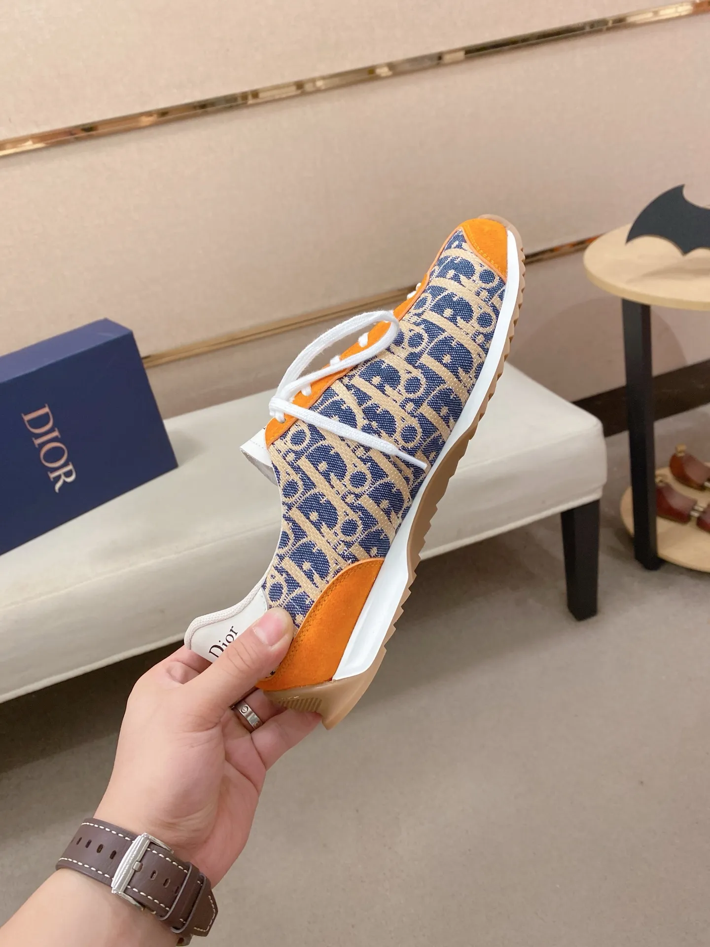 Men's shoes💰: 440💰Couple style💏 [Dior·Dior] New casual sports style men's shoes, new spring and summer design, perfect workmanship, lace-up lazy style to create wardrobe quality, upper: imported first-layer cowhide, mesh breathable lining soft and comfortable, ultra-light TPU wear-resistant outsole, simple, versatile fashion men's shoes, excellent color code number 35--44. (45,46 customized items are not returnable or exchangeable)